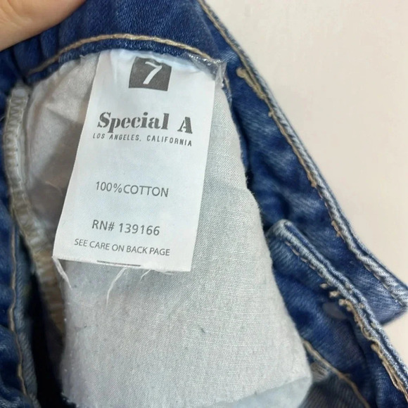Special A Light Wash Distressed Boyfriend Jeans - Size 7 - EUC -Style P7024ML-SA - Picture 9 of 10